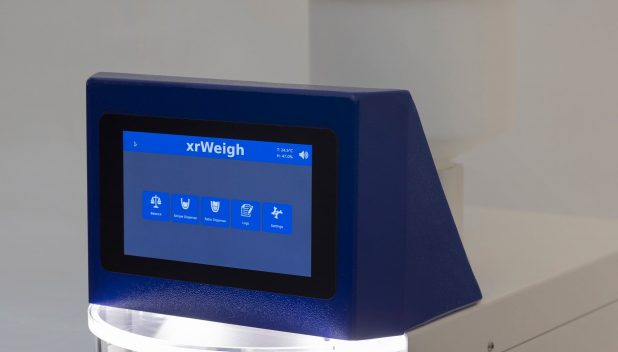 Integrated touch screen for process flexibility and full control over a variety of parameters.