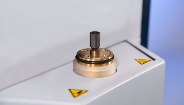 Lower electrode with electronic motion module 